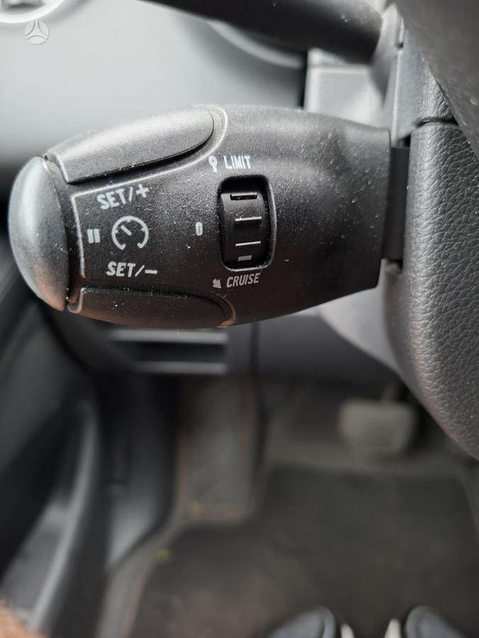 Peugeot 5008 2013 — photo 12