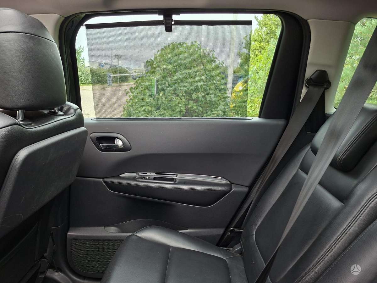 Peugeot 5008 2013 — photo 20
