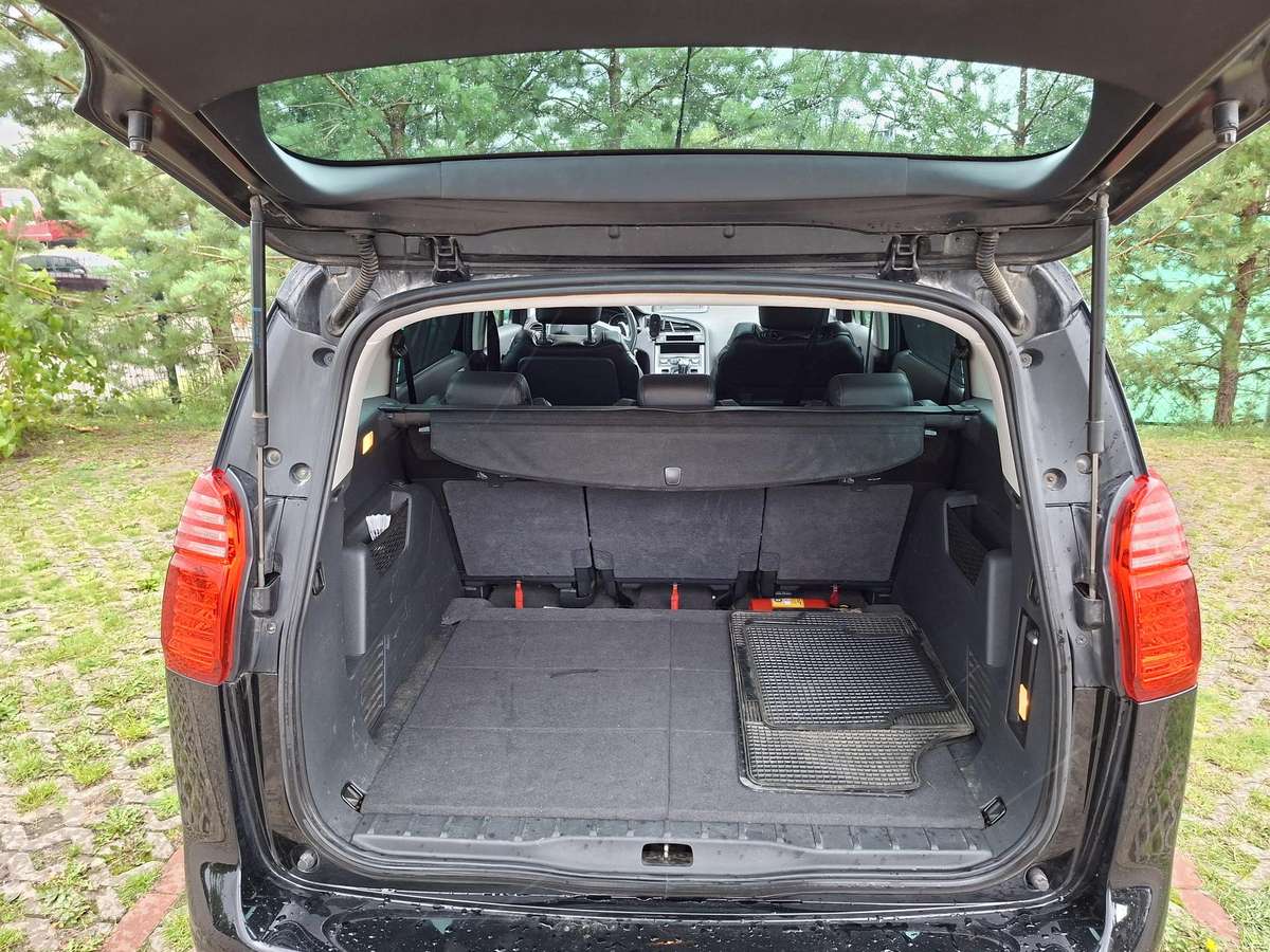 Peugeot 5008 2013 — photo 28