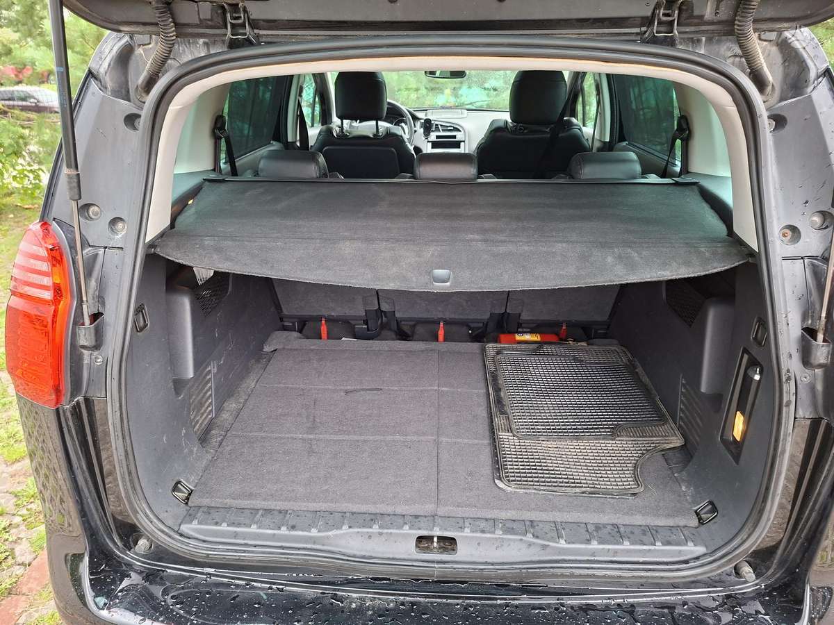 Peugeot 5008 2013 — photo 29
