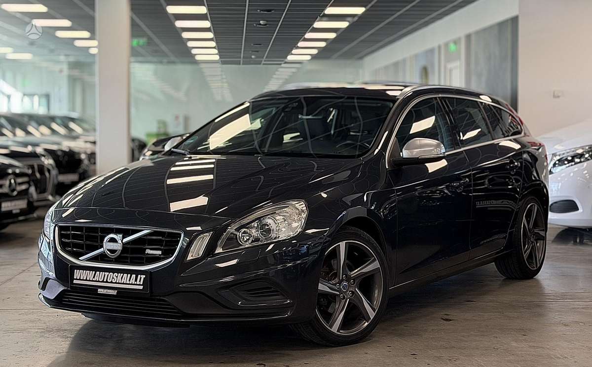 Volvo V60 2013 — photo 11