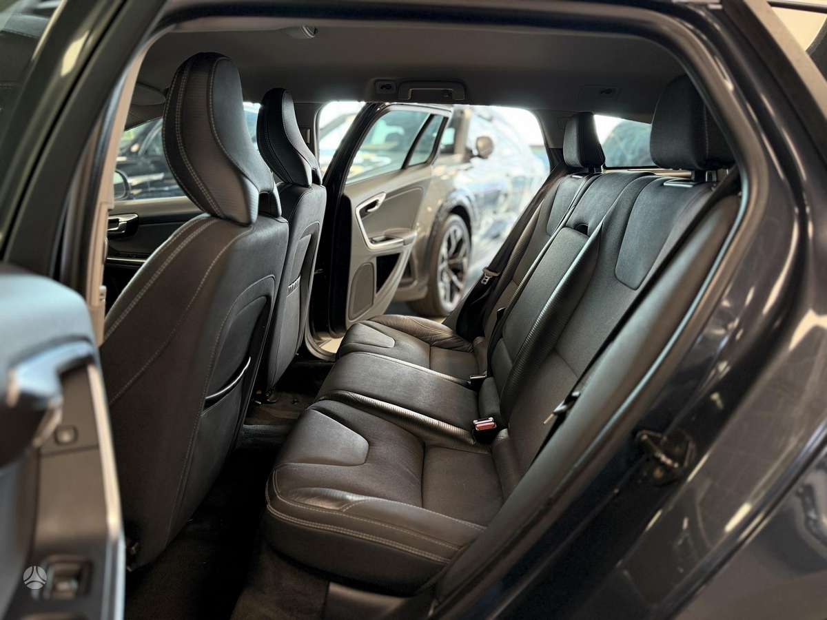Volvo V60 2013 — photo 21