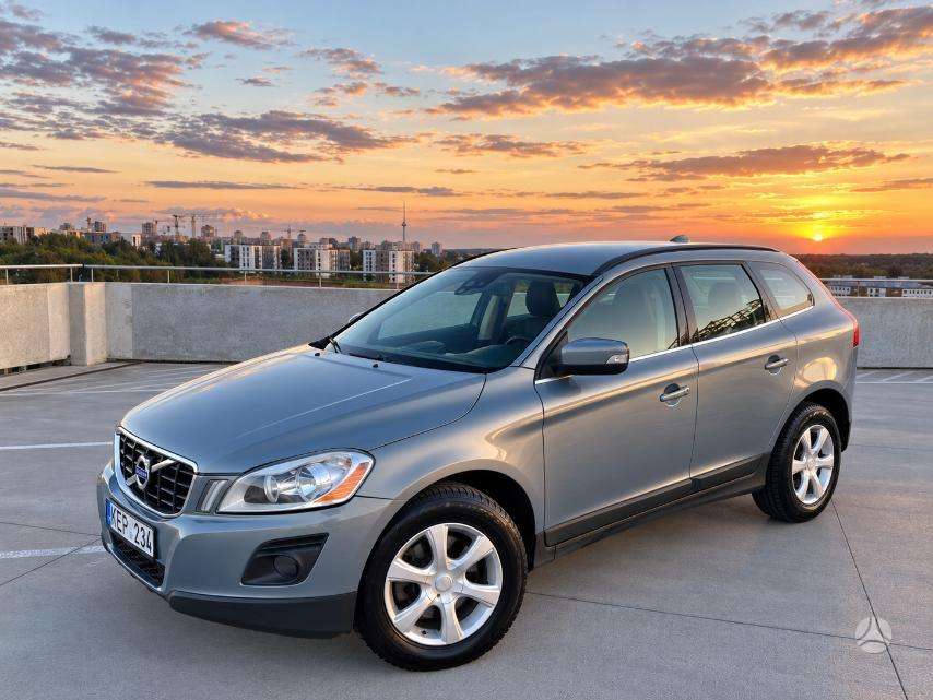Volvo XC60 2009 — фото 12