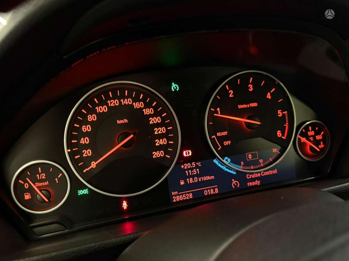 BMW 320 2012 — interior