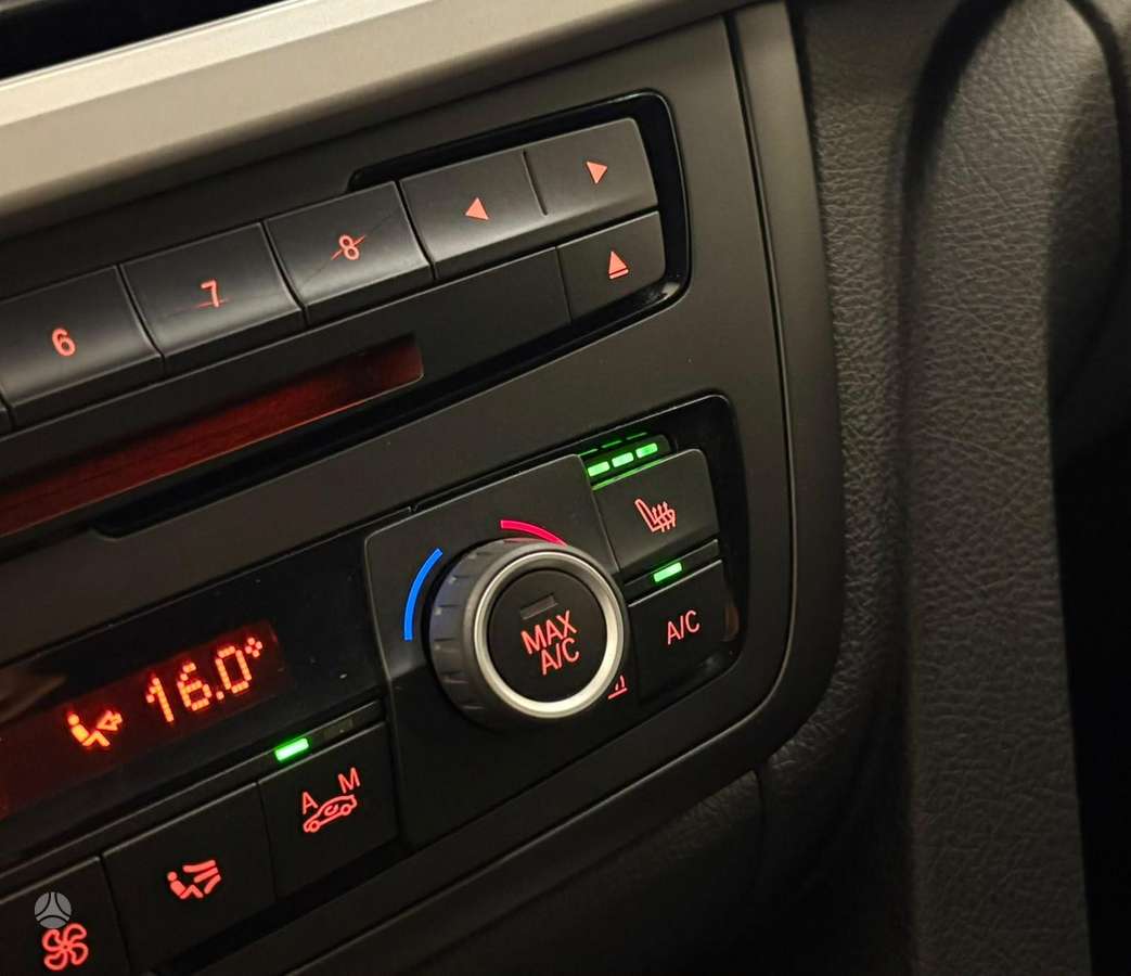 BMW 320 2012 — photo 7