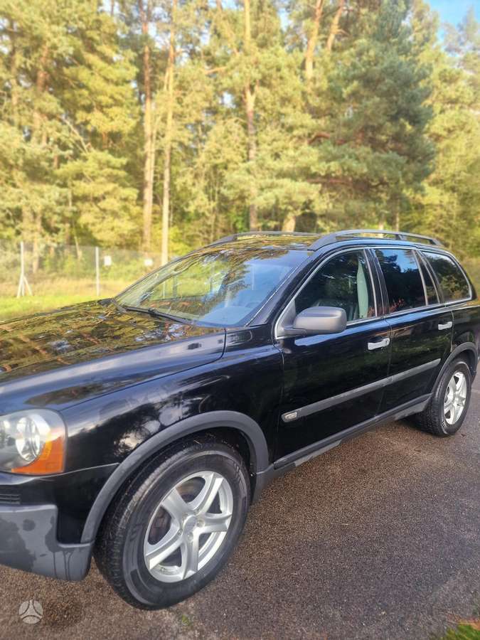 Volvo XC90 2004 — interior
