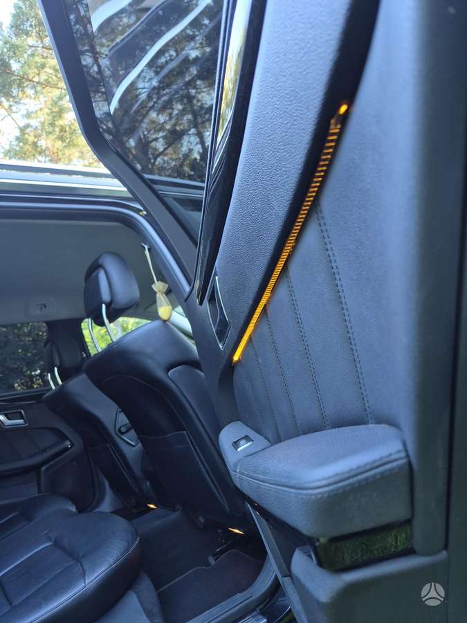 Mercedes-Benz E220 2012 — photo 10
