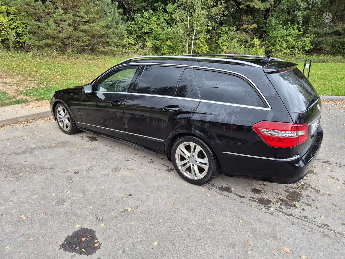 Mercedes-Benz E220 2012 — engine 2143 cm³, 170 HP (125kW)