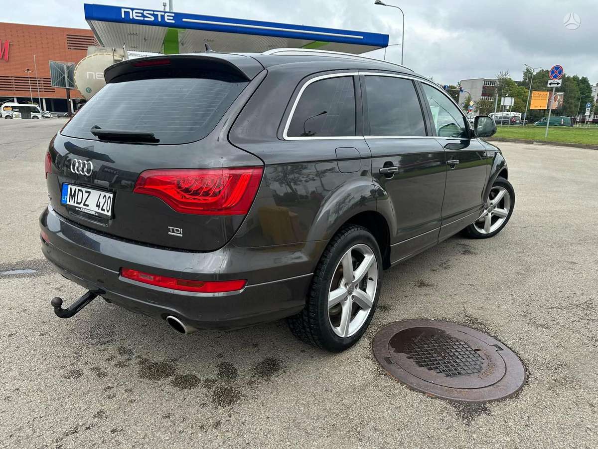 Audi Q7 2008 — engine 4134 cm³, 326 HP (240kW)