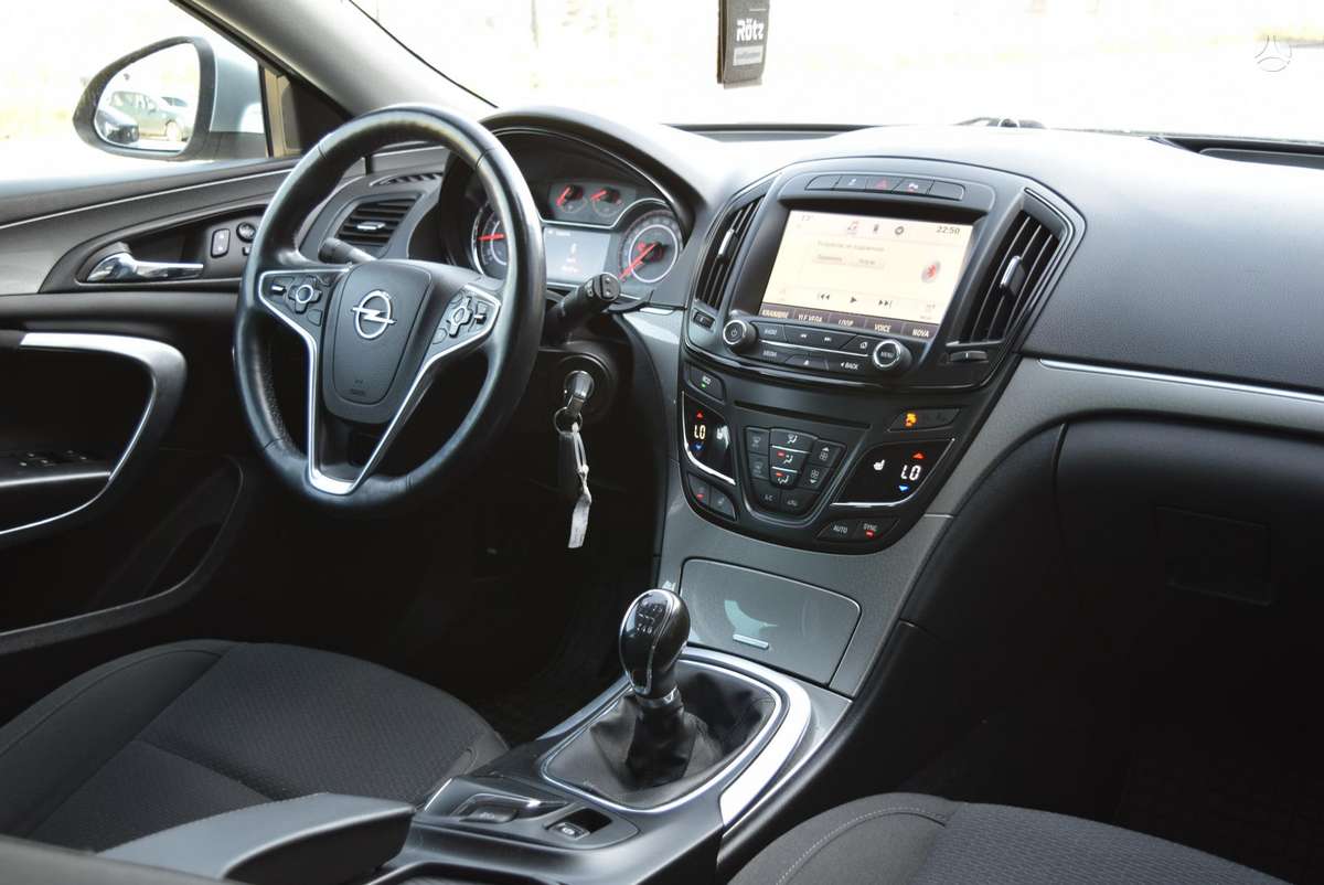 Opel Insignia 2014 — photo 10