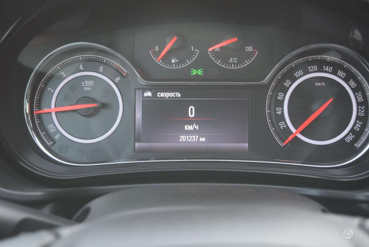 Opel Insignia 2014 — photo 14