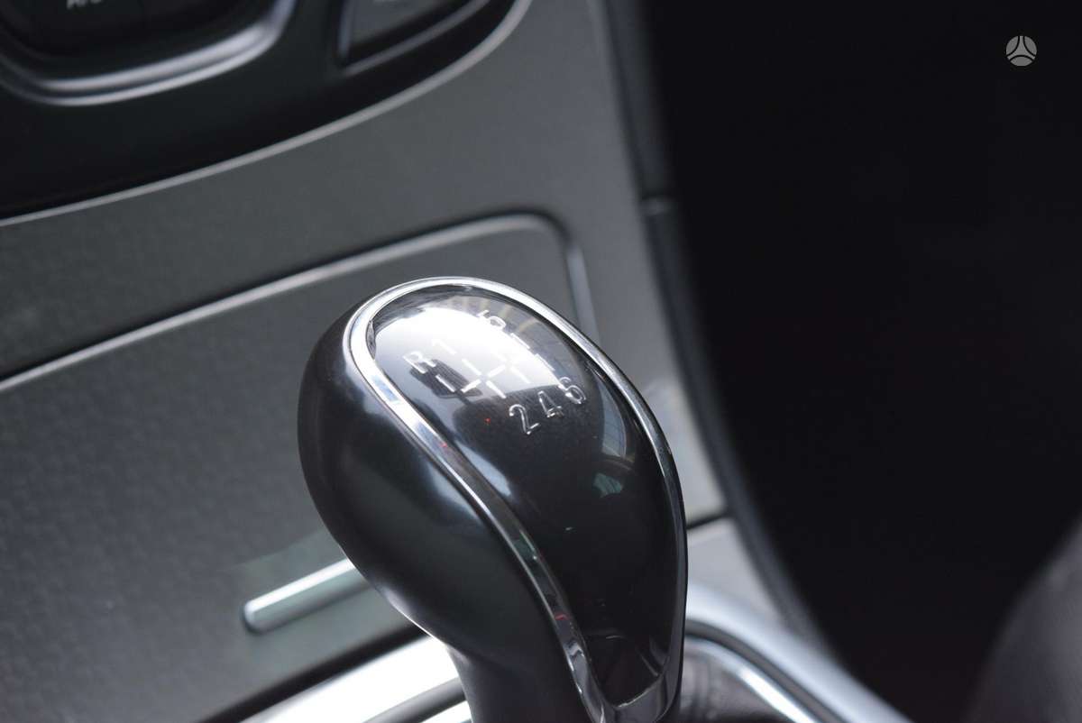 Opel Insignia 2014 — photo 18