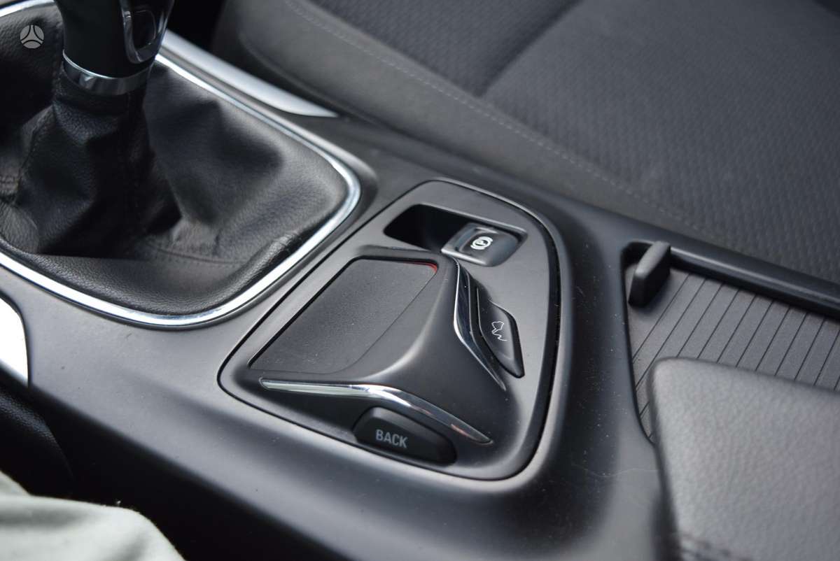 Opel Insignia 2014 — photo 19