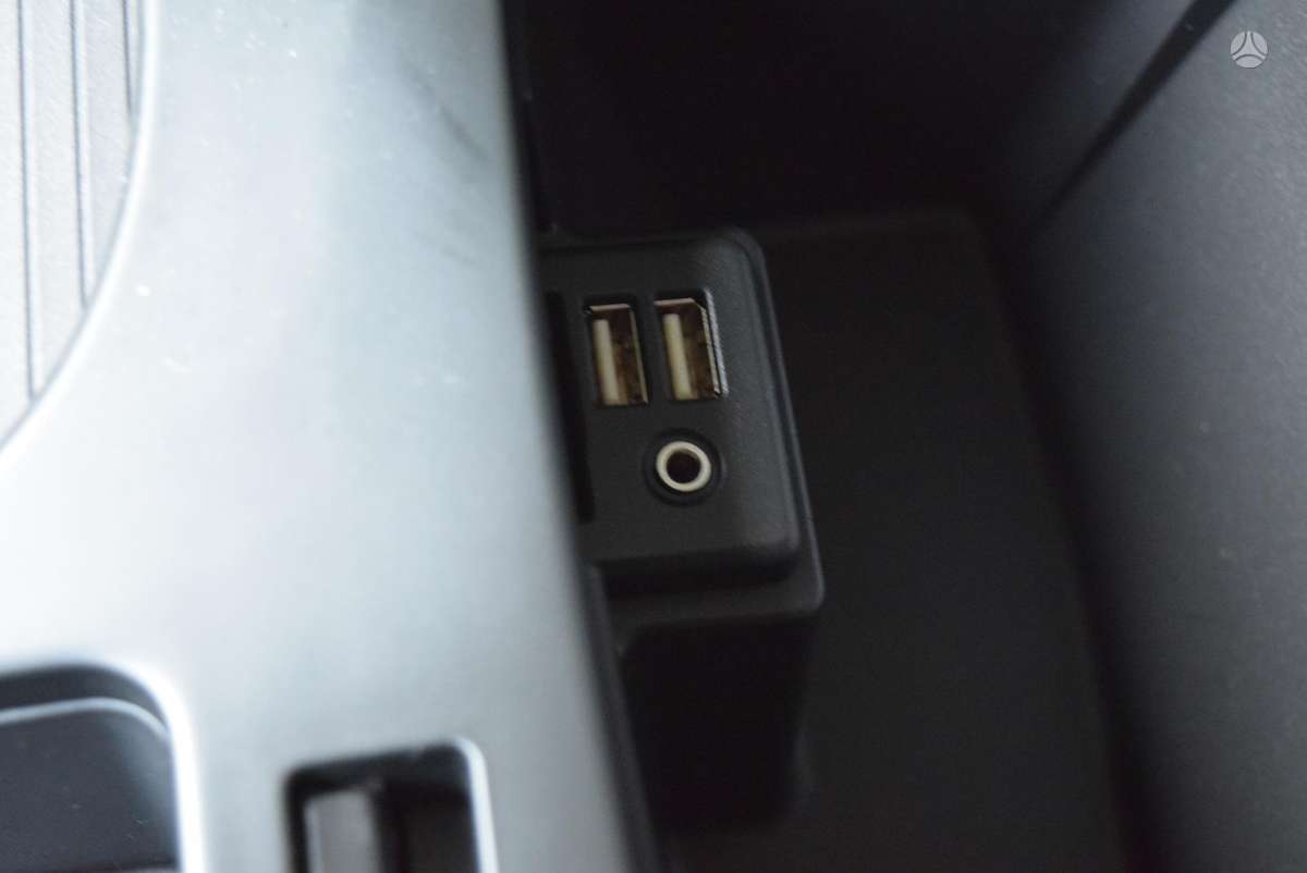 Opel Insignia 2014 — photo 20