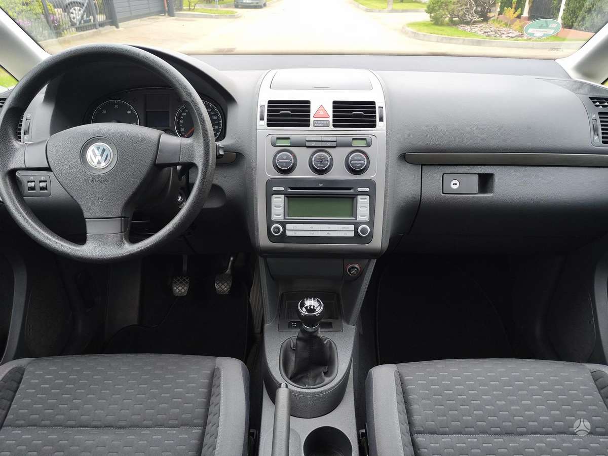 Volkswagen Touran 2007 — photo 10