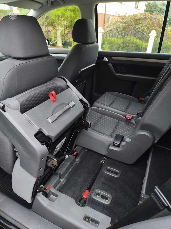 Volkswagen Touran 2007 — photo 12