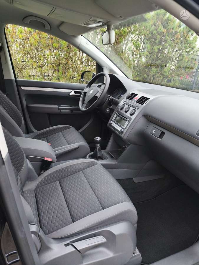 Volkswagen Touran 2007 — photo 14