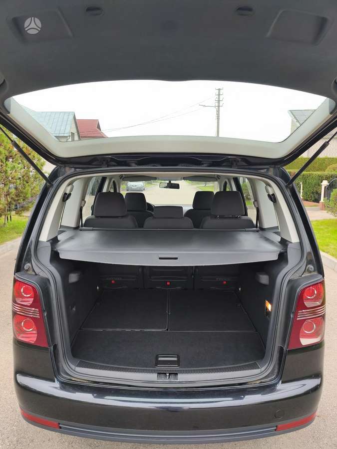 Volkswagen Touran 2007 — photo 16