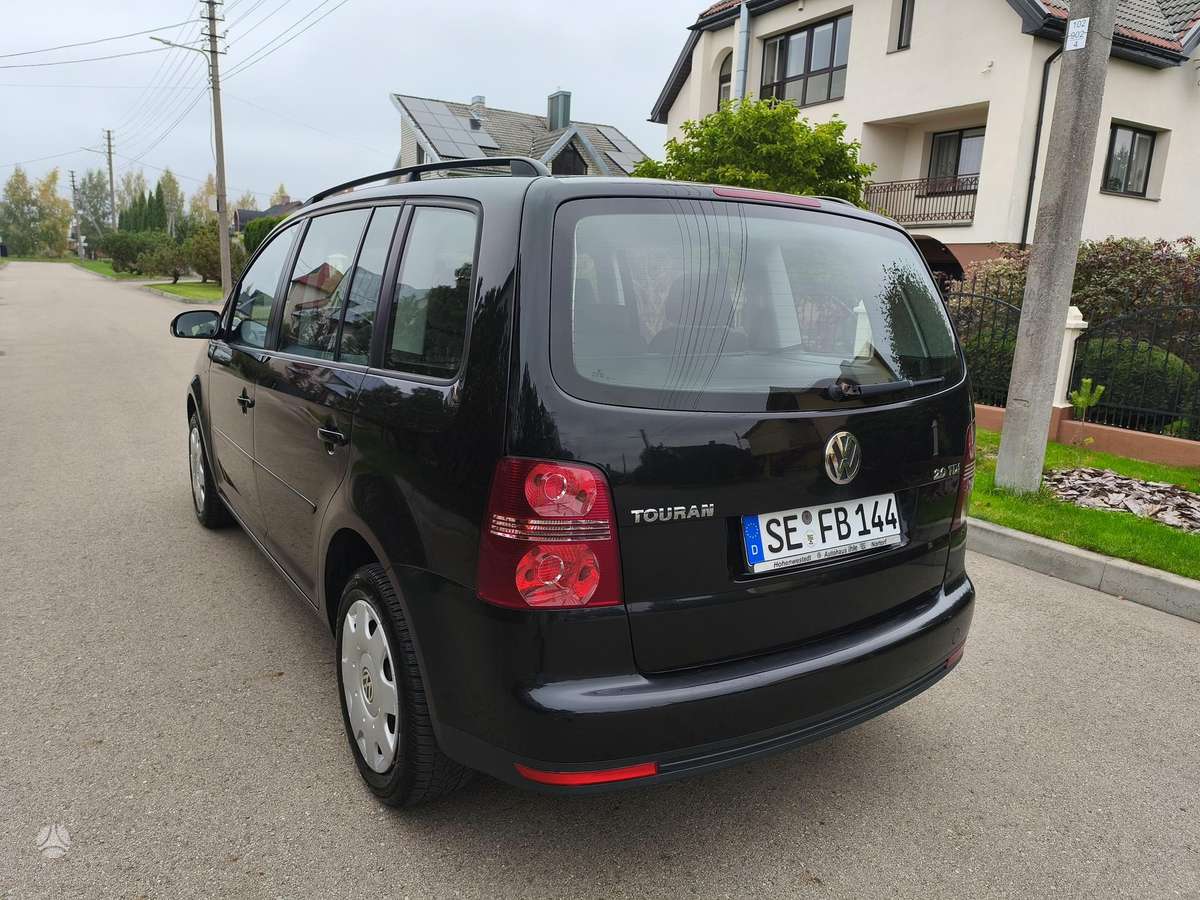 Volkswagen Touran 2007 — interior