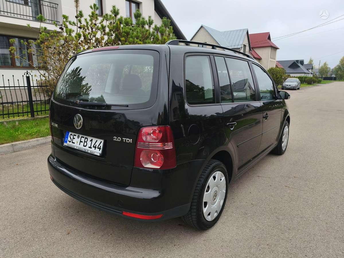 Volkswagen Touran 2007 — engine 1968 cm³, 140 HP (103kW)
