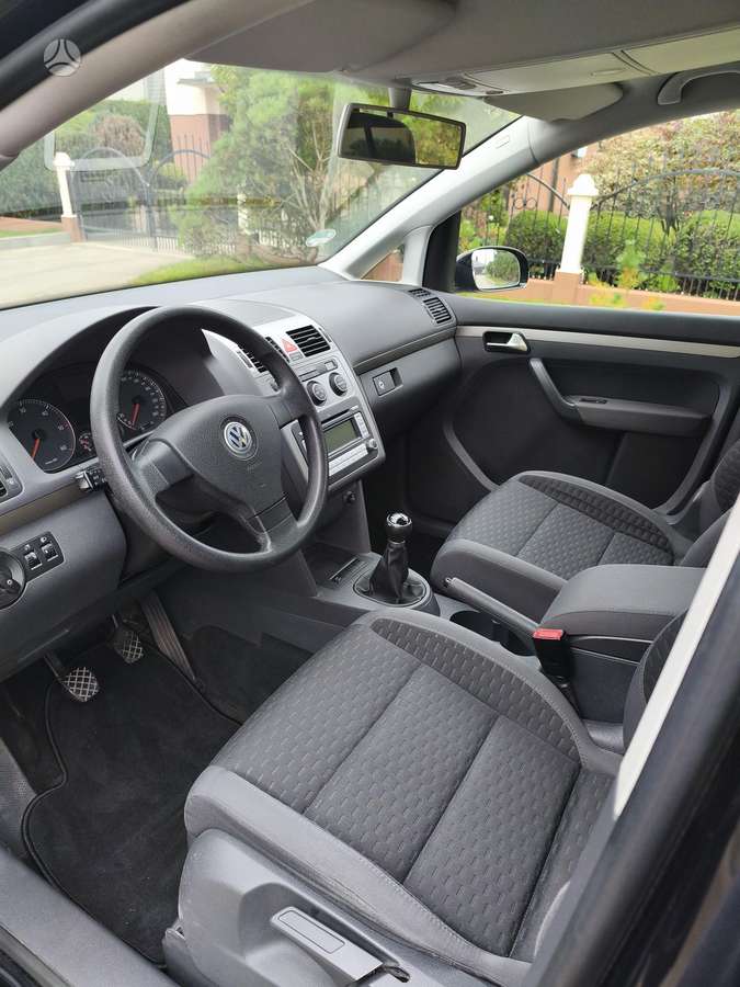 Volkswagen Touran 2007 — photo 8