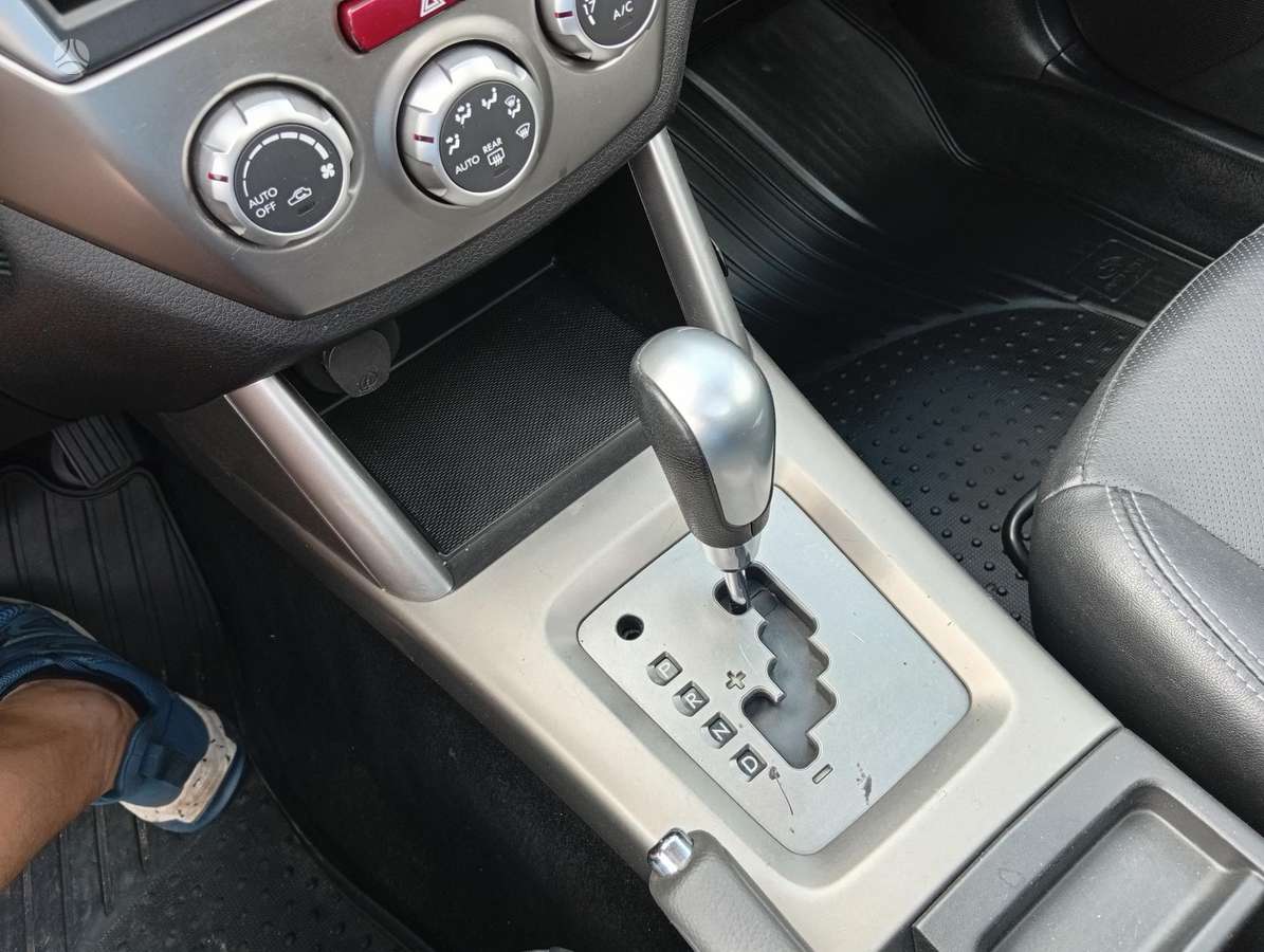Subaru Forester 2009 — photo 12
