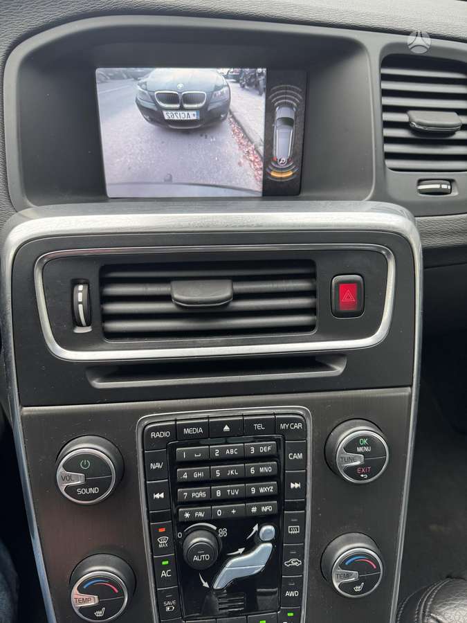 Volvo V60 2013 — photo 18