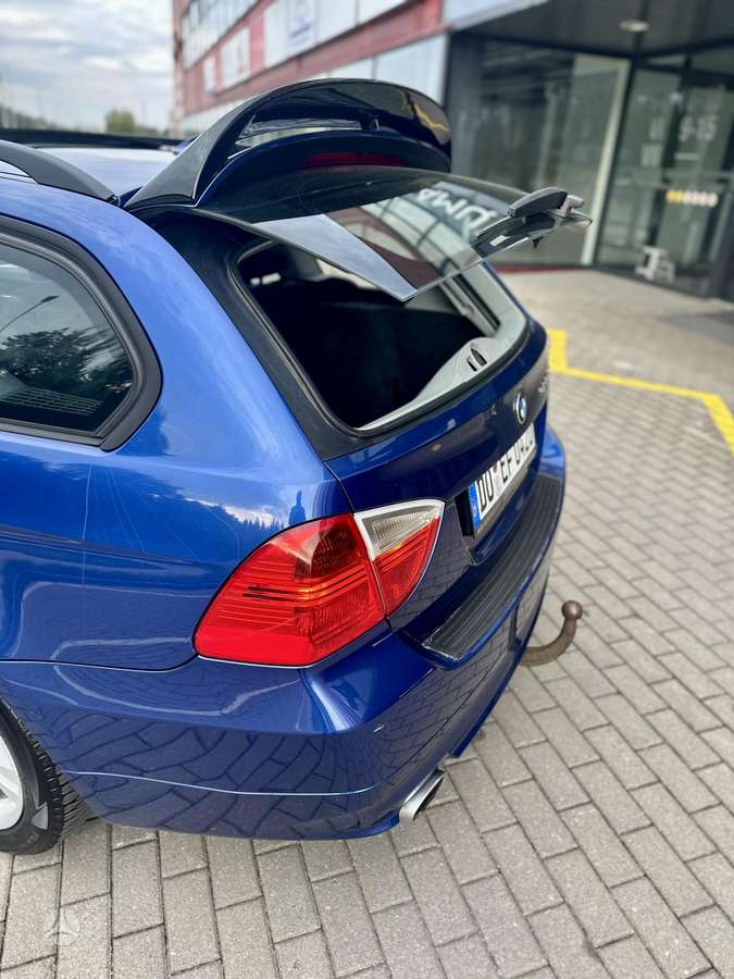 BMW 320 2008 — photo 10