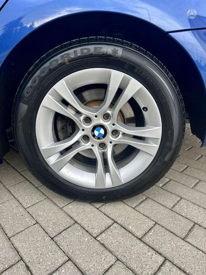 BMW 320 2008 — photo 19
