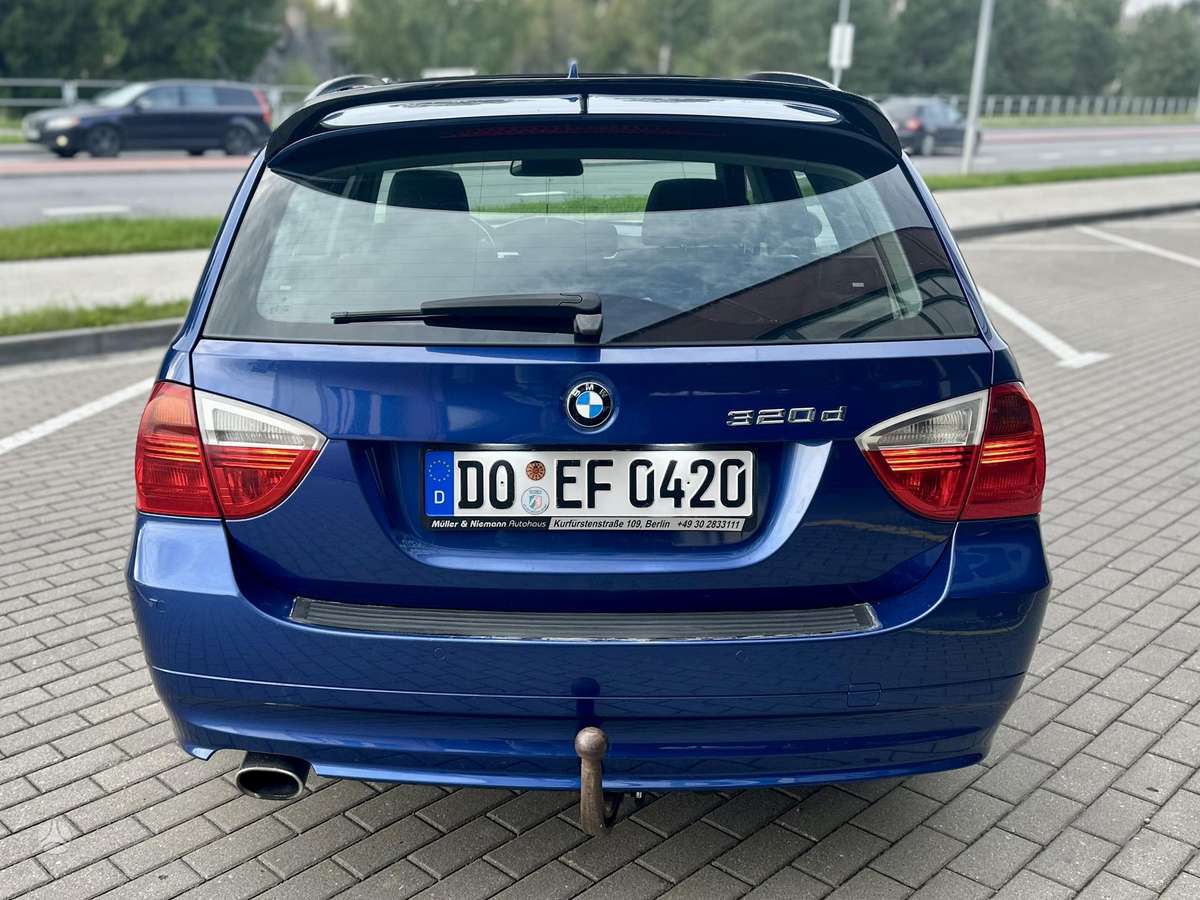 BMW 320 2008 — photo 6