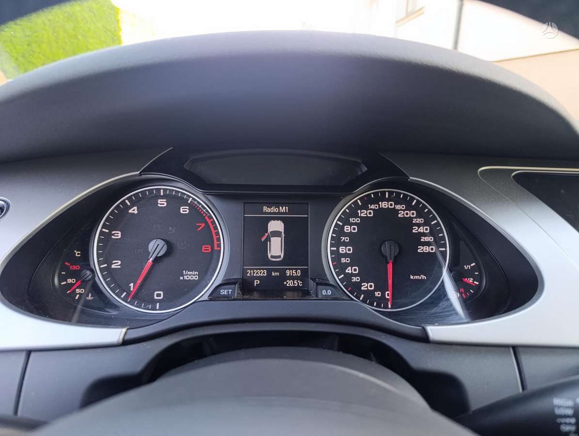 Audi A4 2012 — photo 10