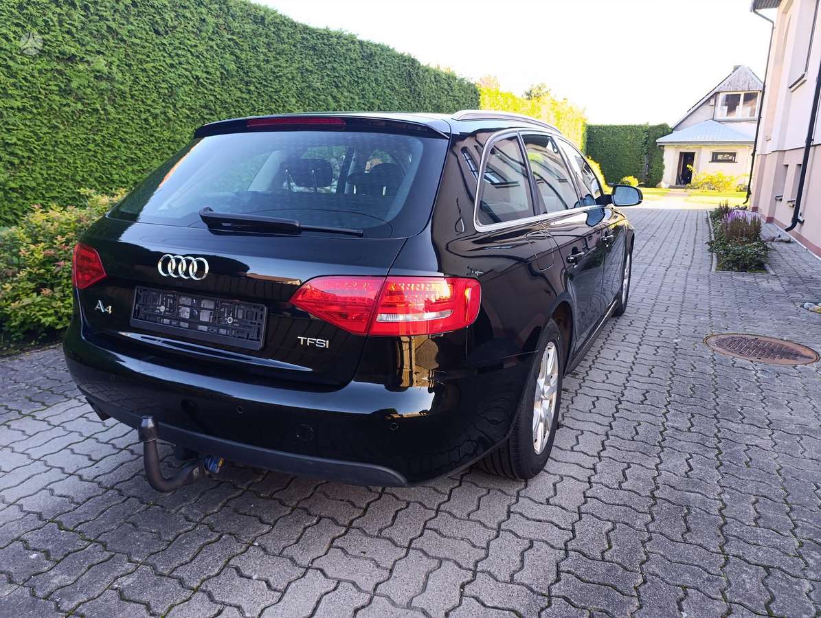 Audi A4 2012 — photo 5