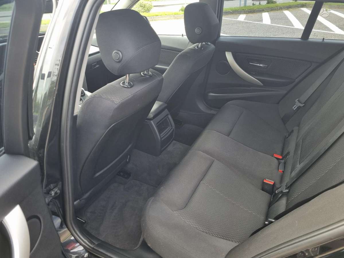 BMW 318 2013 — photo 15