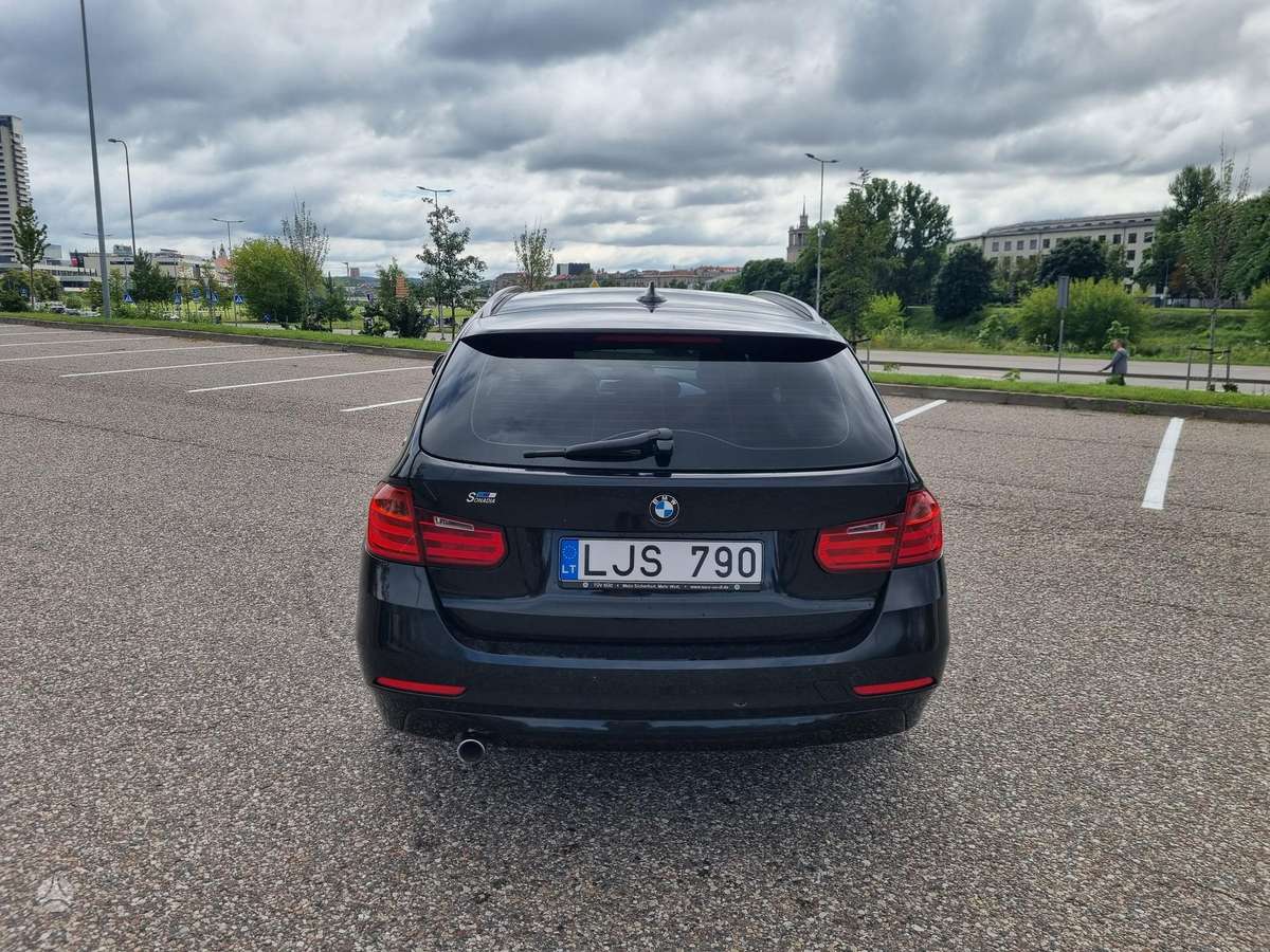 BMW 318 2013 — photo 7