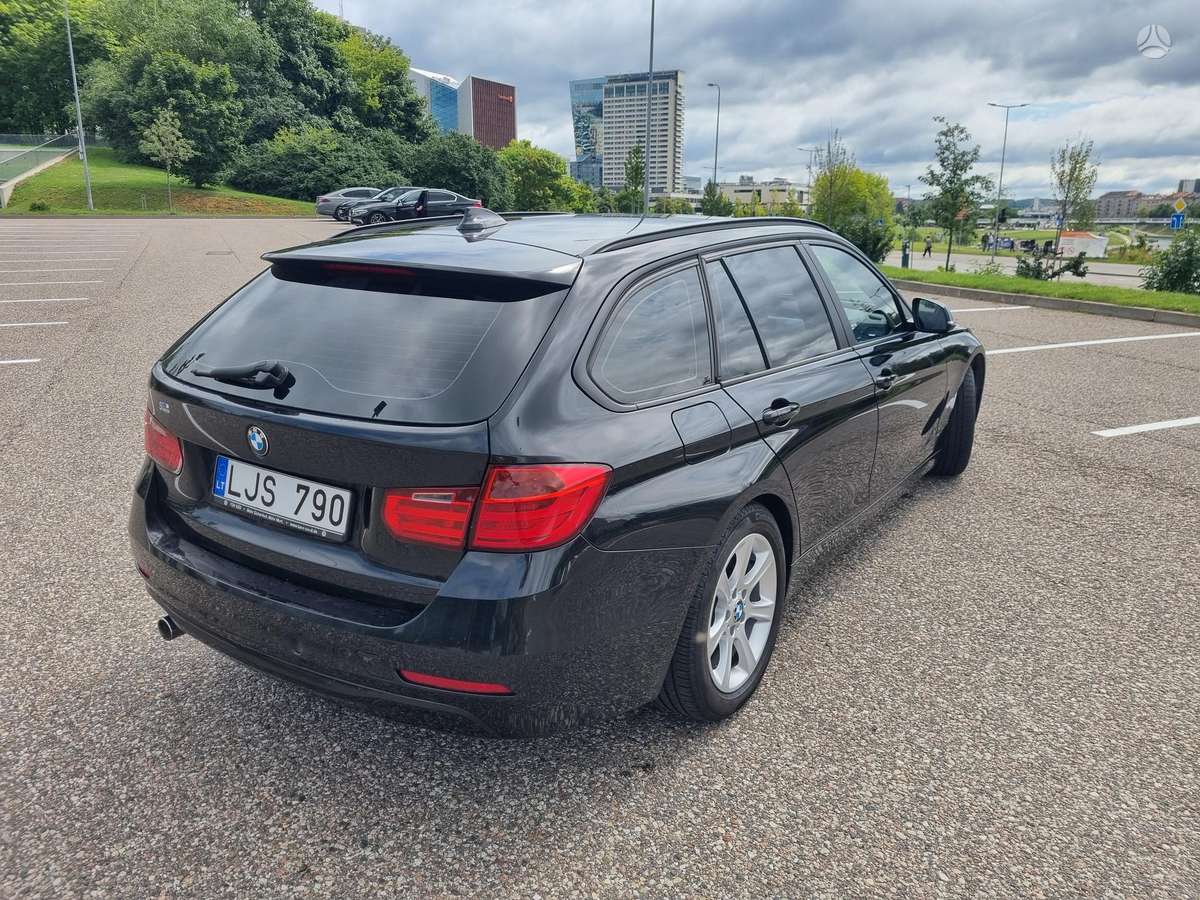 BMW 318 2013 — photo 8