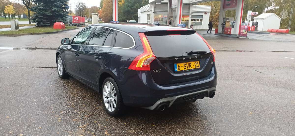 Volvo V60 2014 — photo 6