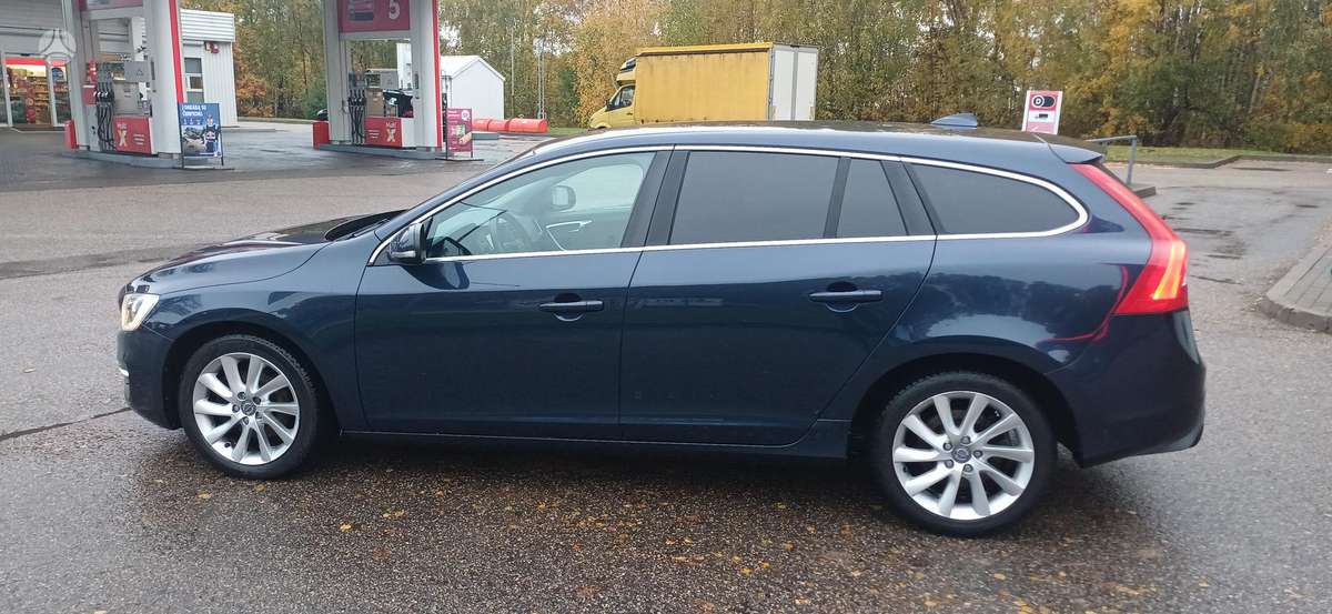 Volvo V60 2014 — photo 7