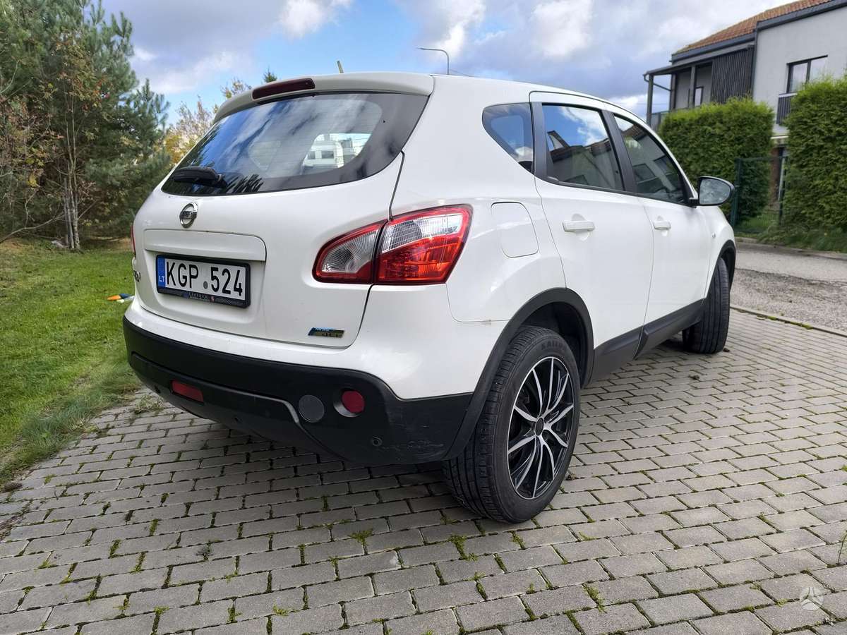 Nissan Qashqai 2012 — photo 12