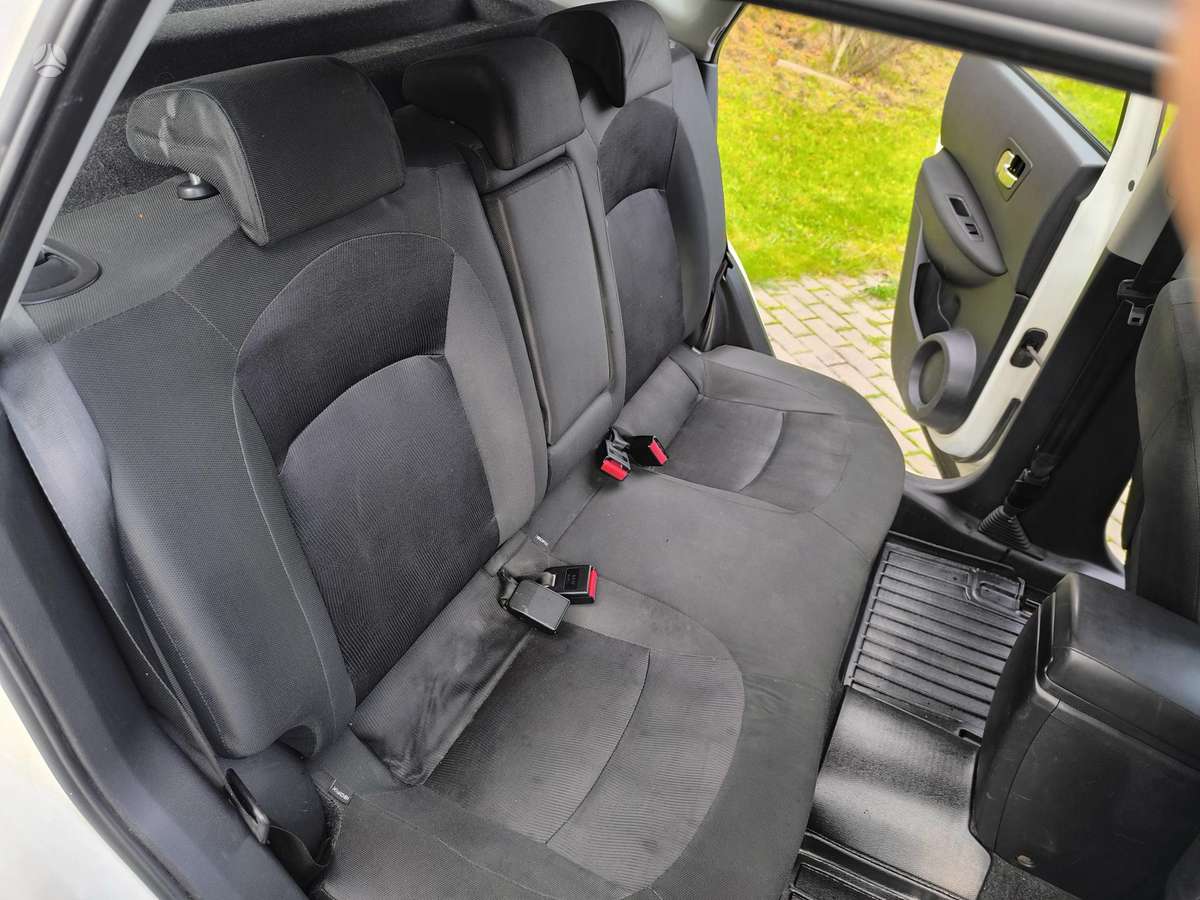 Nissan Qashqai 2012 — photo 22