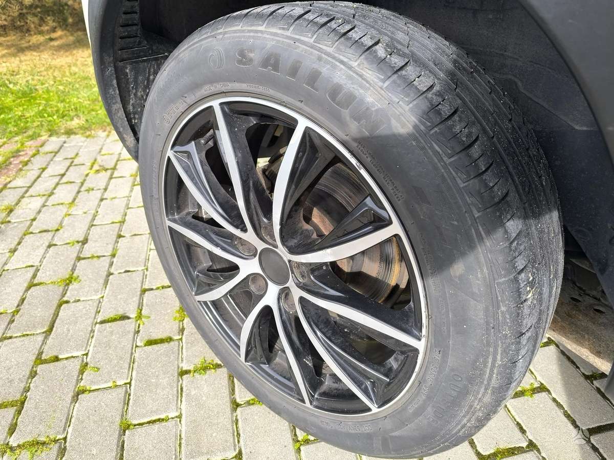 Nissan Qashqai 2012 — photo 29