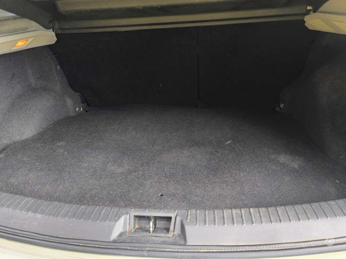 Nissan Qashqai 2012 — photo 32