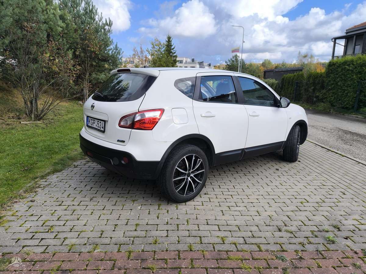 Nissan Qashqai 2012 — photo 34