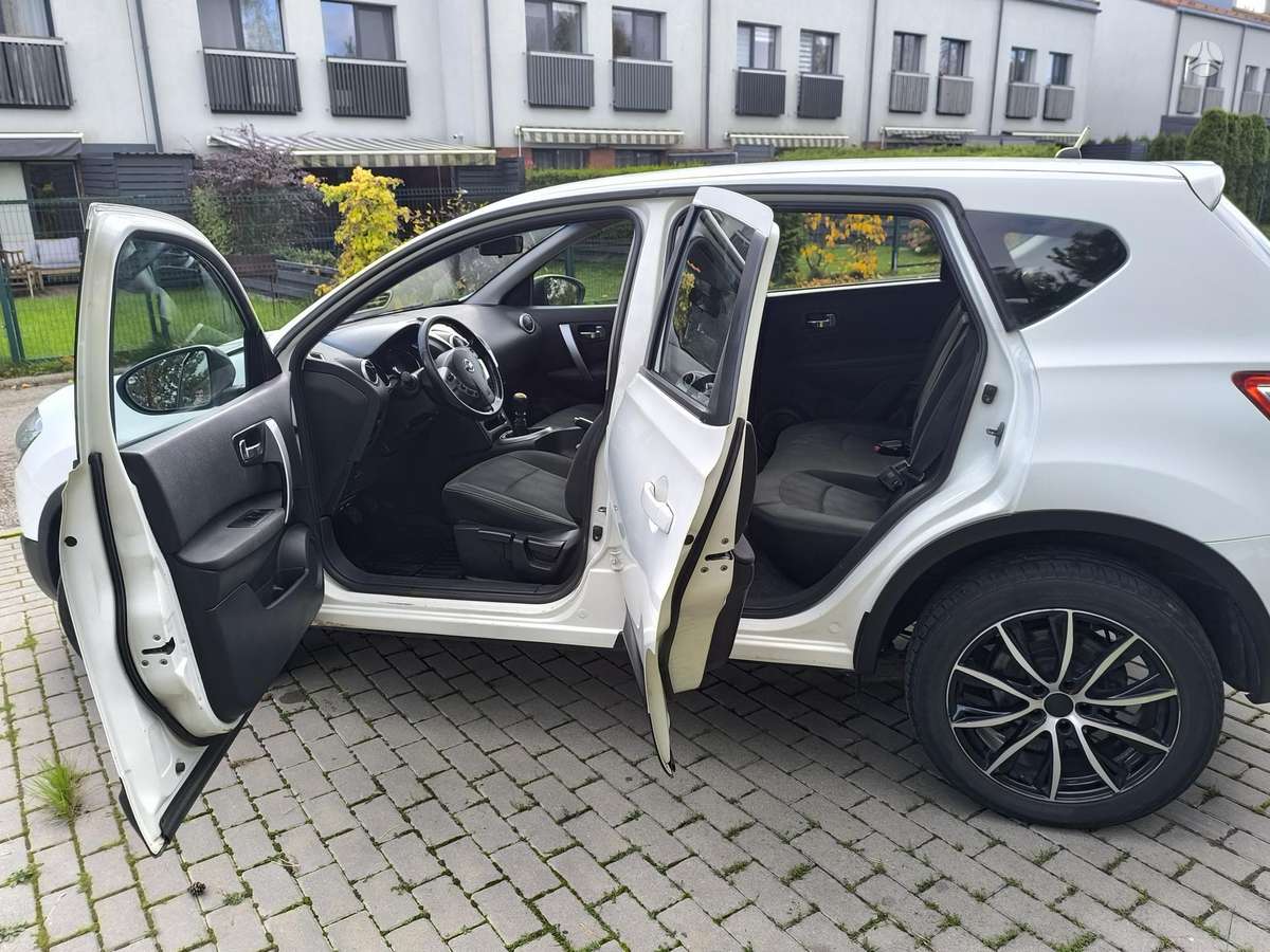 Nissan Qashqai 2012 — photo 38