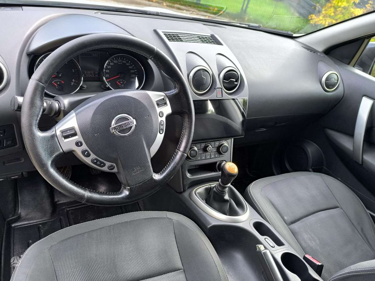 Nissan Qashqai 2012 — photo 39