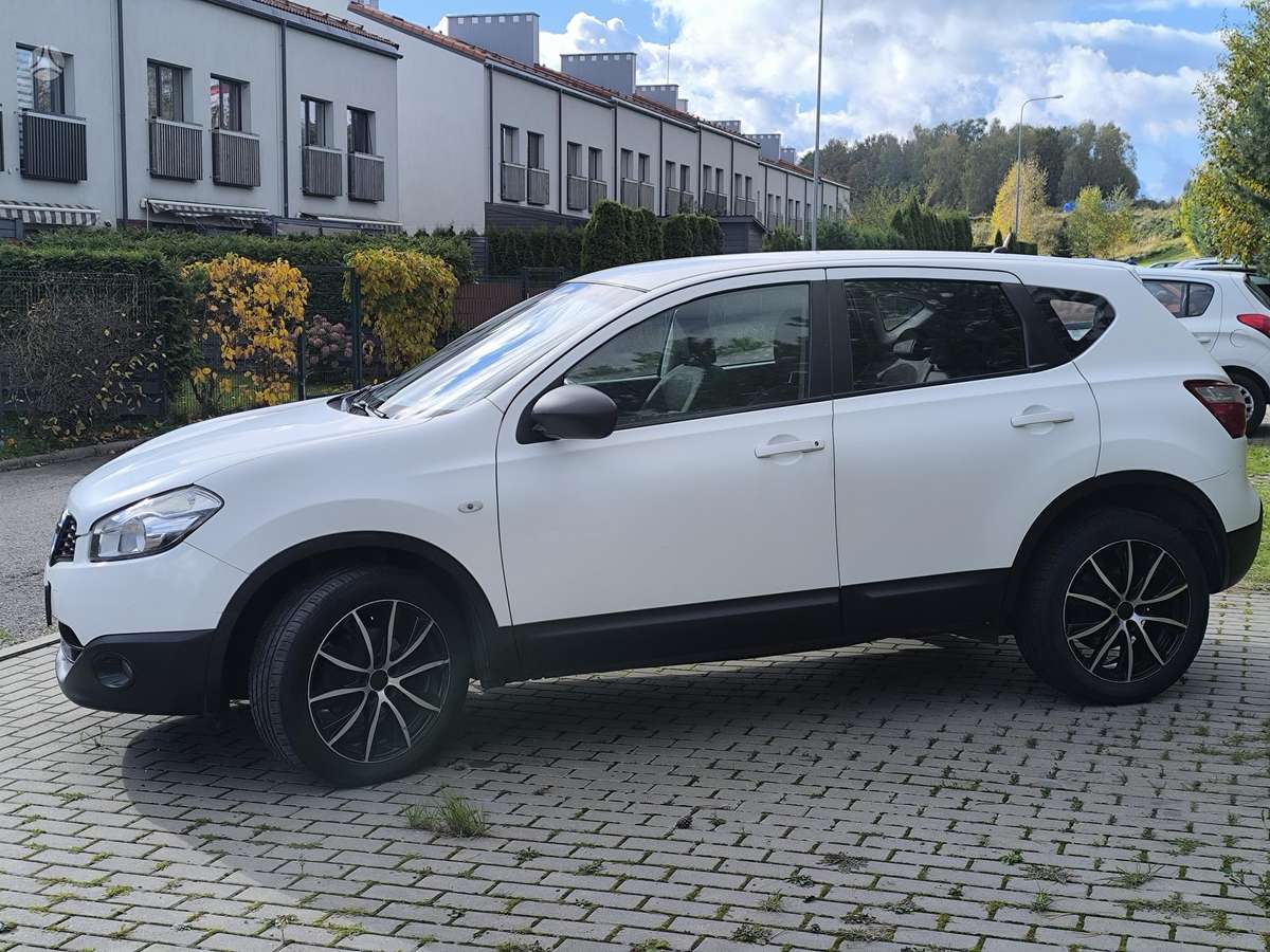 Nissan Qashqai 2012 — photo 41