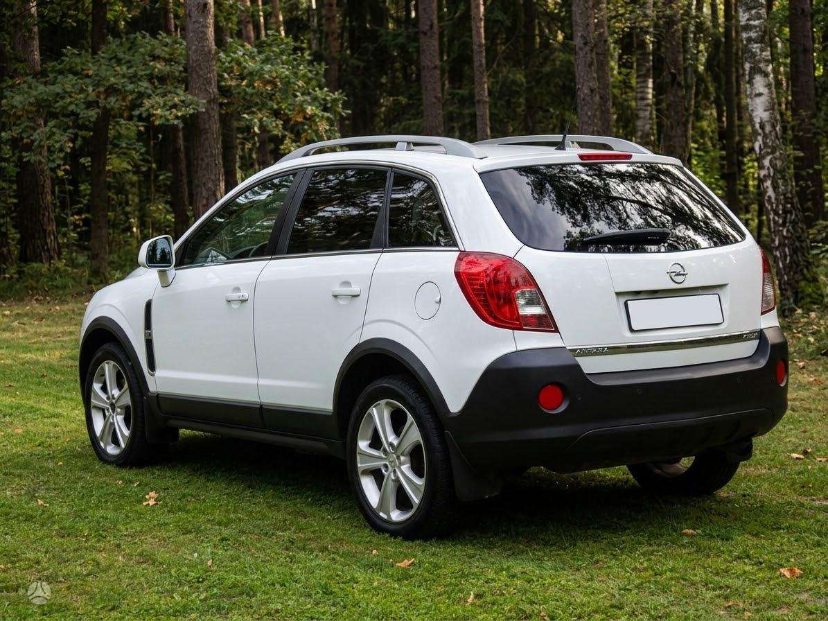 Opel Antara 2011 — interior