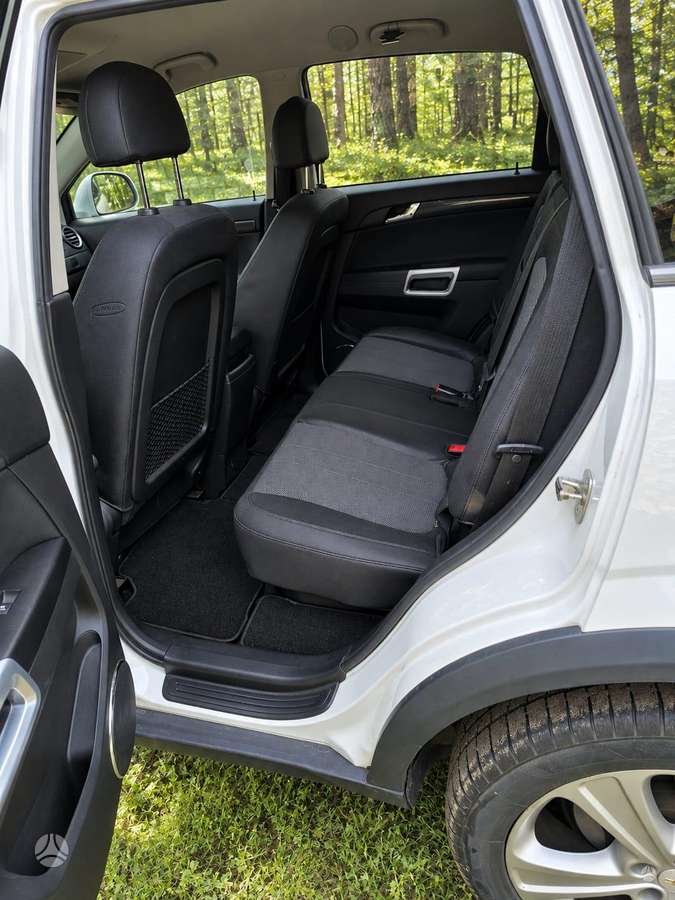 Opel Antara 2011 — photo 9