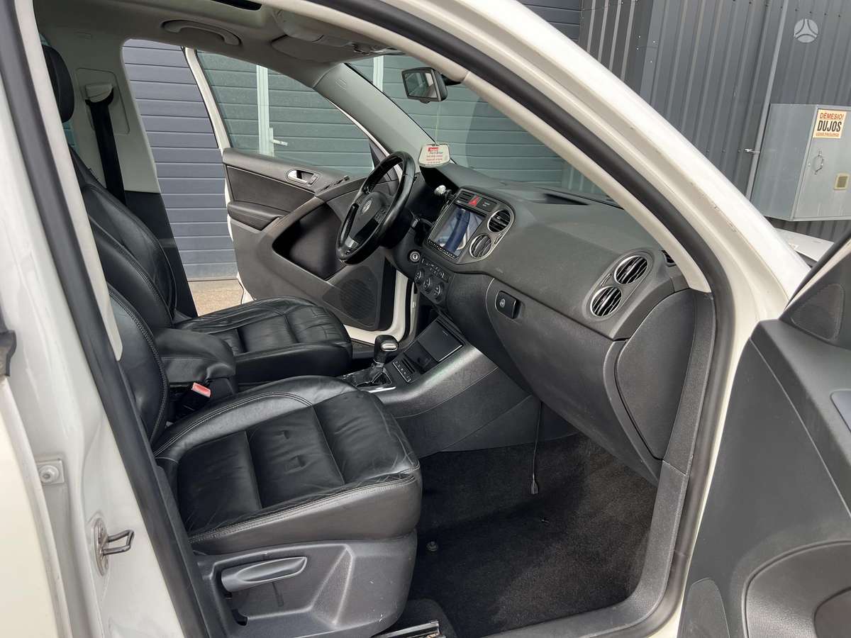 Volkswagen Tiguan 2009 — photo 14