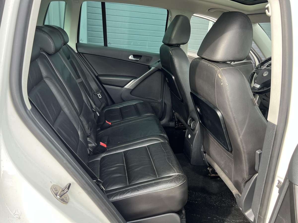 Volkswagen Tiguan 2009 — photo 18