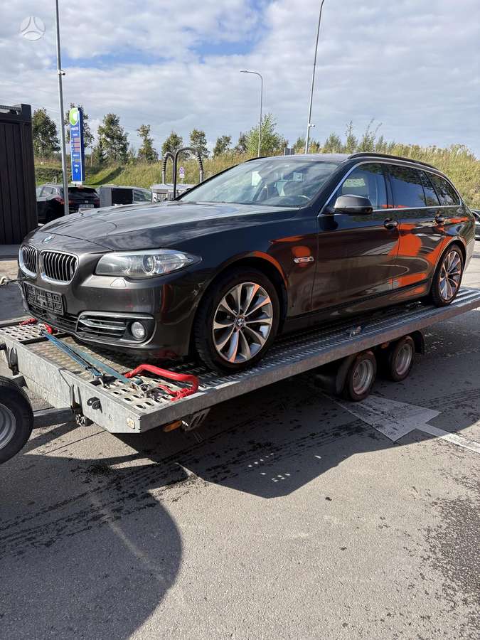 BMW 535 2014 — rear view